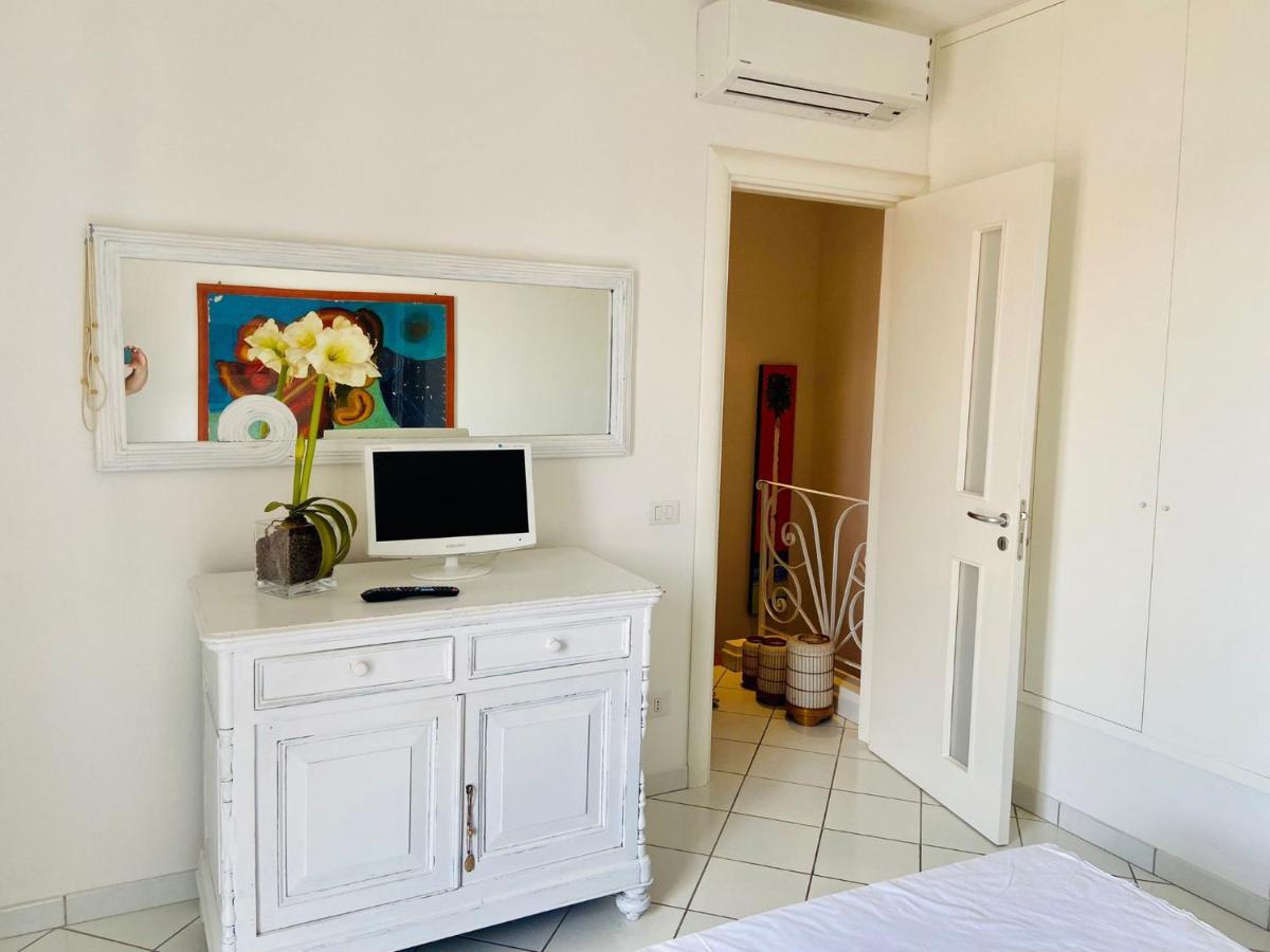 Villa Claudia A 400M Dal Mare Porto Recanati Extérieur photo